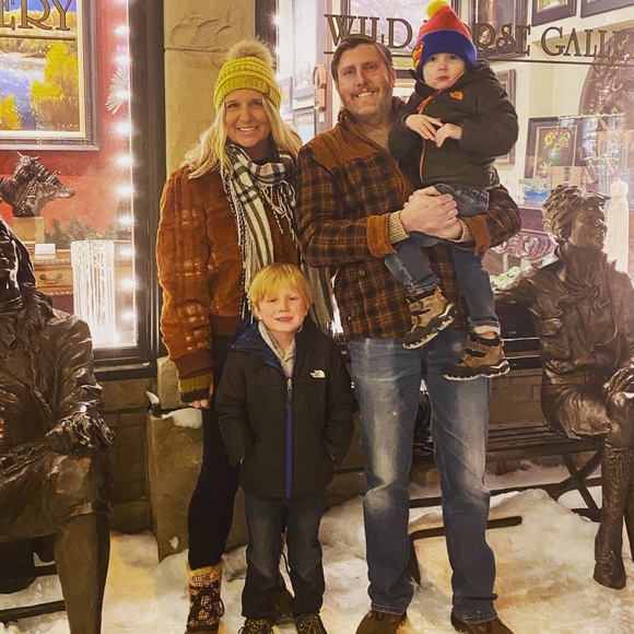 Meet your Posher, Kristen - Picture 3 of 4